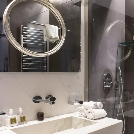 ゲストハウス Le Quattro Dame Luxury