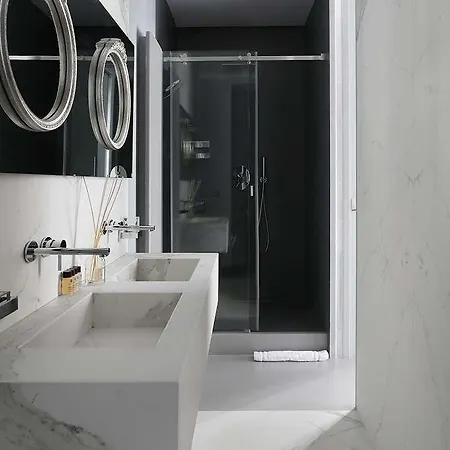 ゲストハウス Le Quattro Dame Luxury