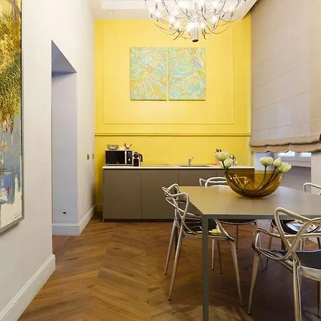 Le Quattro Dame Luxury 4*