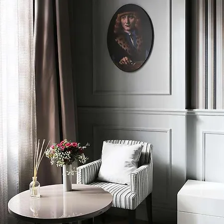 Le Quattro Dame Luxury 4*