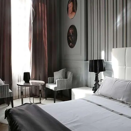 ゲストハウス Le Quattro Dame Luxury ローマ